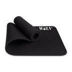 WOLV extra dikke yogamat van 15 mm in zwart, half opgerold